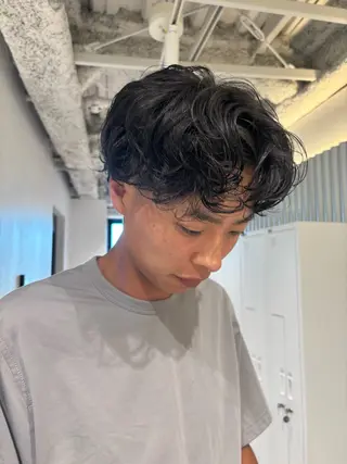 ショート カラー パーマ ヘアアレンジ メンズ 押切 響　のヘアスタイル