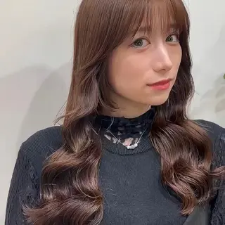 ロング パーマ Ammy所属・ももな/レイヤー/ ベージュカラー/駒沢のヘアスタイル
