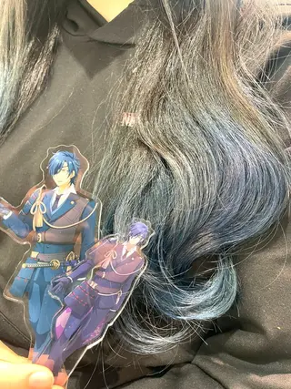 ミディアム カラー SALOWIN池袋East店3F所属・インナーカラー 推し ブリーチ  髪質改善のヘアスタイル