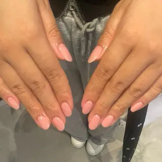 ネイル 𝑟𝑖𝑠𝑎 🕯‎🤍のネイルデザイン