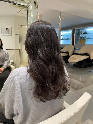 ロング パーマ コテ巻き風パーマ 藤澤　知彌のヘアスタイル