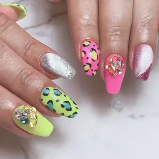 ネイル 石原 夕華のネイルデザイン