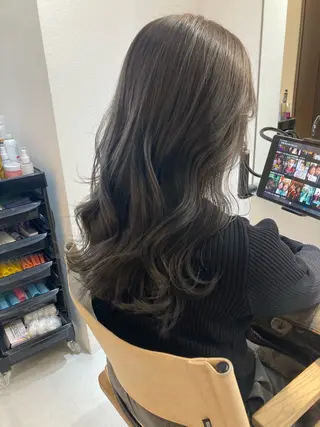 ロング ✨色持ちの良い艶 カラー✨蟹江真世のヘアスタイル