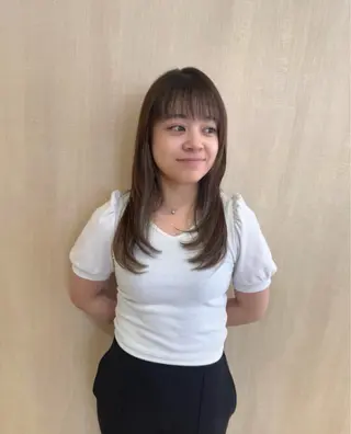 ロング カラー 藤森 希美のヘアスタイル