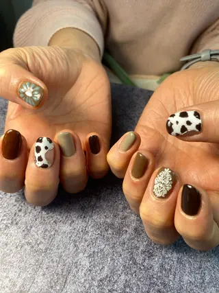 ネイル 住宅街のねいる屋さん R.G  NAILのネイルデザイン