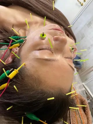 美容鍼灸サロン mahoroba院長のエステ・リラクイメージ