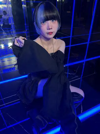 ショート カラー りょうへい/ 全頭ブリーチ/渋谷のヘアスタイル