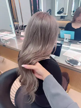 セミロング カラー ヘアアレンジ ARIA💎縮毛矯正 ブリーチ💎複雑履歴のヘアスタイル