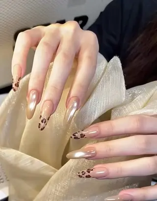 ネイル 高木 維麗絲のネイルデザイン