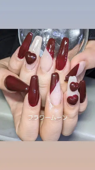 ネイル フラワー ムーンのネイルデザイン