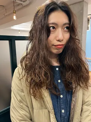 ロング パーマ 暖色/パーマ 🌼クニトウメイのヘアスタイル