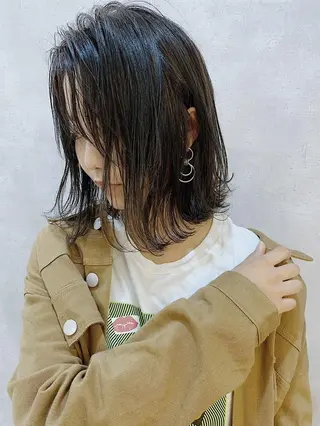 ミディアム カラー MOU namba ムウナンバのヘアスタイル