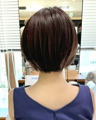 ショート カラー 💍新宿ショート 💍岩田莉奈のヘアスタイル