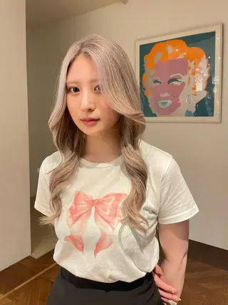 ロング SARA KIMIYOのヘアスタイル