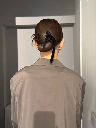 セミロング カラー ヘアアレンジ mina 🌷のヘアスタイル