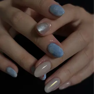 ネイル filonnail kana 🐈‍⬛のネイルデザイン