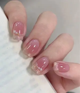 ネイル T. Leeのネイルデザイン