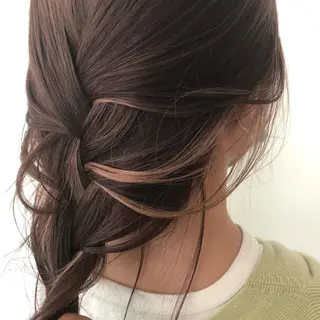 カラー 田中 亜澄のヘアスタイル