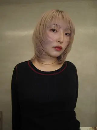 ショート カラー nalu.所属・前山 七海のヘアスタイル