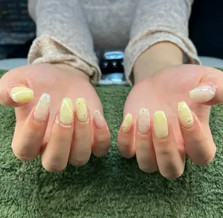 ネイル MHR nailのネイルデザイン