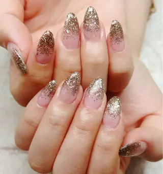 ネイル Rairia   nail所属・屋敷 理奈のネイルデザイン