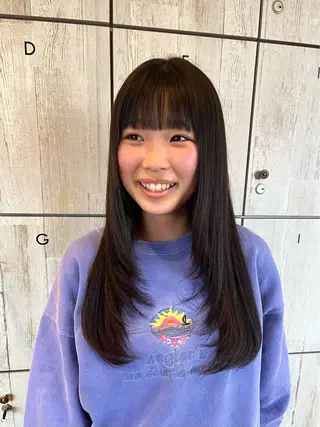 ロング フルールドソレイユ所属・♡ナナコ♡ レイヤー/艶髪のヘアスタイル