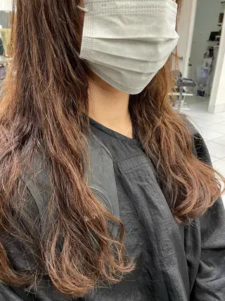 ロング 大山 真衣のヘアスタイル