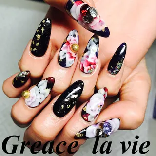 ロング カラー パーマ ヘアアレンジ キッズ ネイル マツエク・マツパ Greace la vie所属・Greace  la vieのネイルデザイン