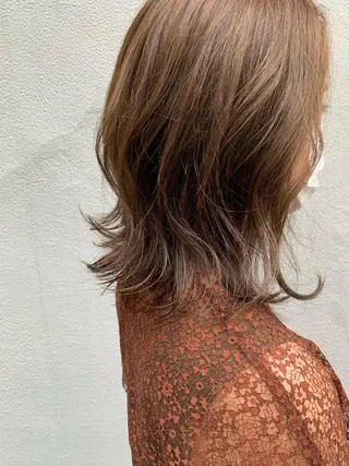 ミディアム 落合 妙佳のヘアスタイル