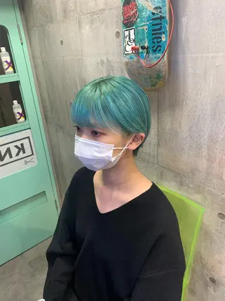 ショート カラー ハイトーン/メンズ/ ウルフ特化   小松のヘアスタイル