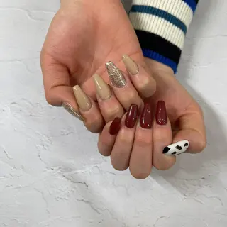 ネイル PEEKABOO京橋 EYE&NAILのマツエク・マツパデザイン