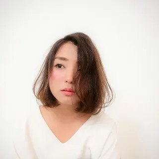 ミディアム ジャスミン　PETZ所属・ショート＆ボブ ヒロシのヘアスタイル