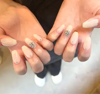 ネイル +nail （プラスネイル）のネイルデザイン
