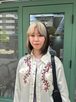 ショート カラー SALOWIN 梅田茶屋町店所属・梅田/ベージュカラー /ブリーチカラーのヘアスタイル