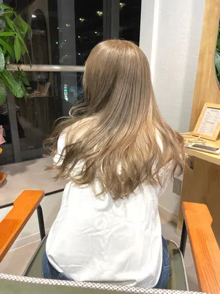 ロング 韓国/透明感 Veluaのヘアスタイル