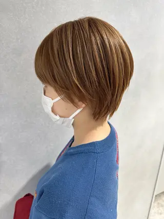 ショート カラー 唐澤 千尋のヘアスタイル