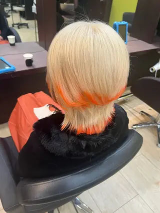 カラー 西村 遼馬のヘアスタイル