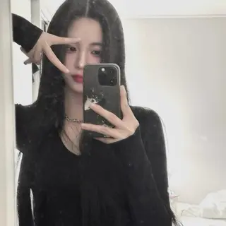 ロング カラー 韓国風暗髪ヘア🤍 🫧MIREIのヘアスタイル