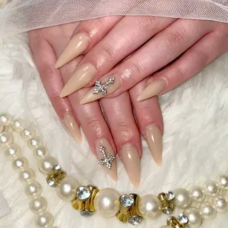 ネイル Feel千葉♡ Akaneのネイルデザイン