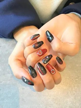 ネイル Nest 岩崎のネイルデザイン