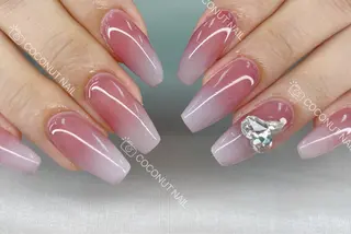 ネイル 神田 ココナッツのネイルデザイン