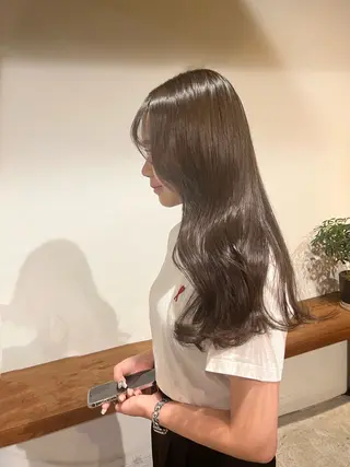 カラー 川口 日菜のヘアスタイル