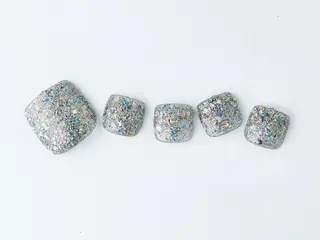 ネイル 早野 美菜子のネイルデザイン