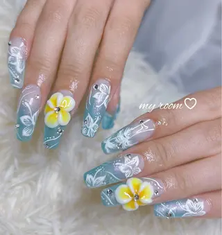 ネイル うるま市サロン Yuko Izawaのネイルデザイン