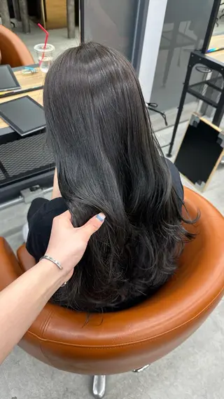ロング カラー 高松 沙耶のヘアスタイル