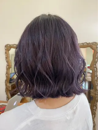 ミディアム 三好 美里のヘアスタイル