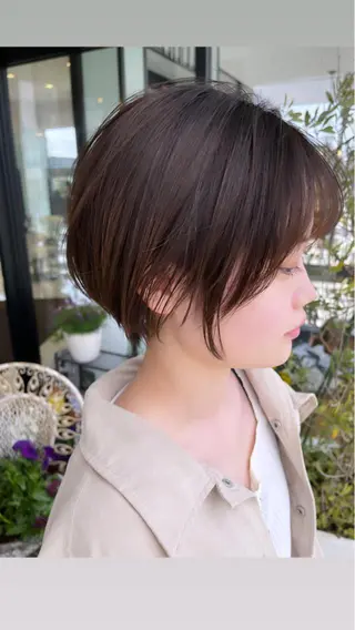 ショート graxi'    グラシー所属・ブリーチ/ハイトーン SERINAのヘアスタイル