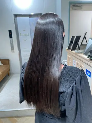 ロング 🥇KEN /レイヤー/艶カラーのヘアスタイル