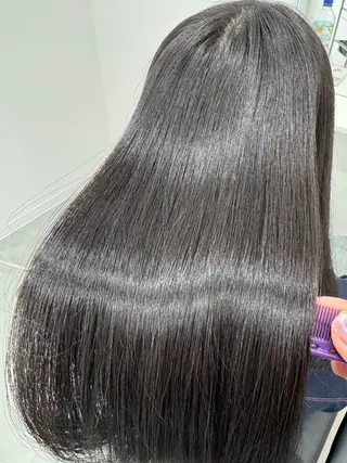 セミロング nu所属・nu ✧︎*。のヘアスタイル