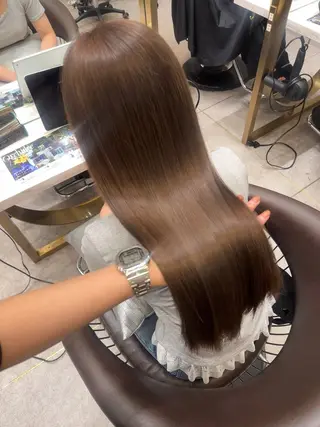 セミロング カラー ヘアアレンジ yuuto🌈 冬の透け感カラーのヘアスタイル